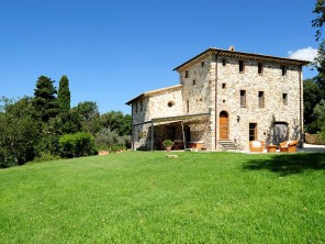 Four Bedroom Farmhouse with Pool and Tiber River Valley Views near Guardea, Umbria, Italy